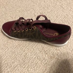 Michael Kors sneakers 7.5